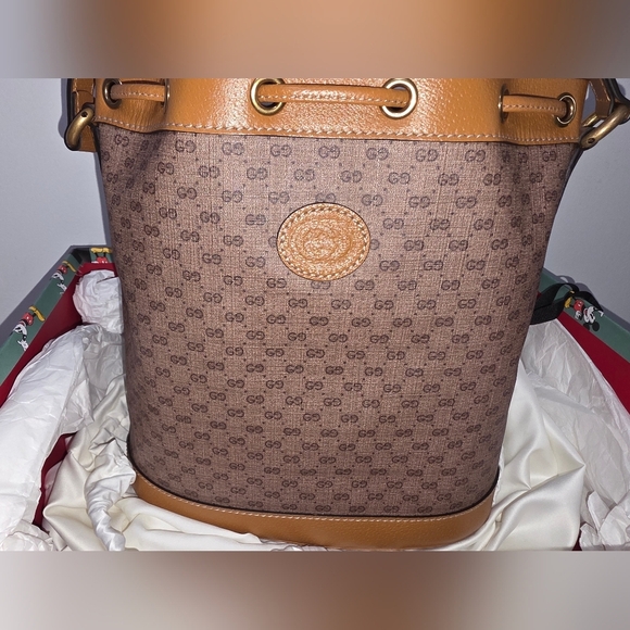 Gucci X Mickey Mouse | Brown and Tan Bucket Bag | LIMITED EDITION 🔥 - Picture 10 of 13